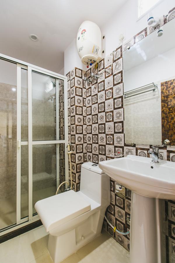 כלכותה Hotel Platinum מראה חיצוני תמונה